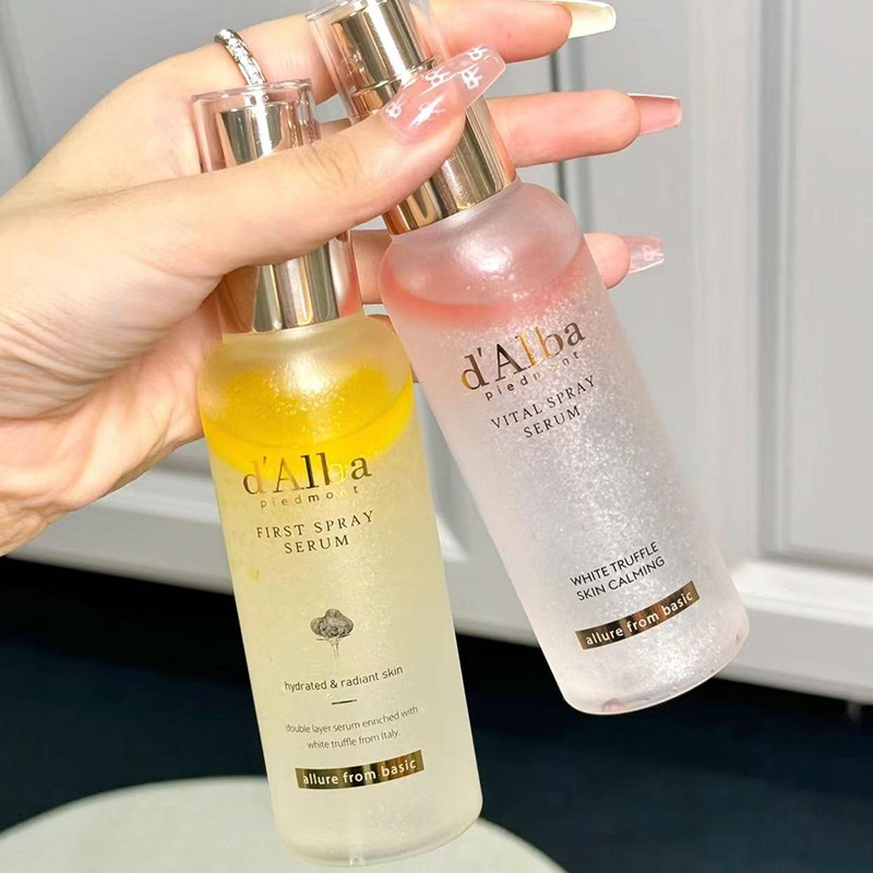 Setting Spray - d'Alba SPF50+ ホワイトトリュフセラム トナー 保湿効果のある、つややかな肌を演出するフェイス用セッティングスプレー 保湿・栄養補給効果のあるスキンケアエッセンスマスト