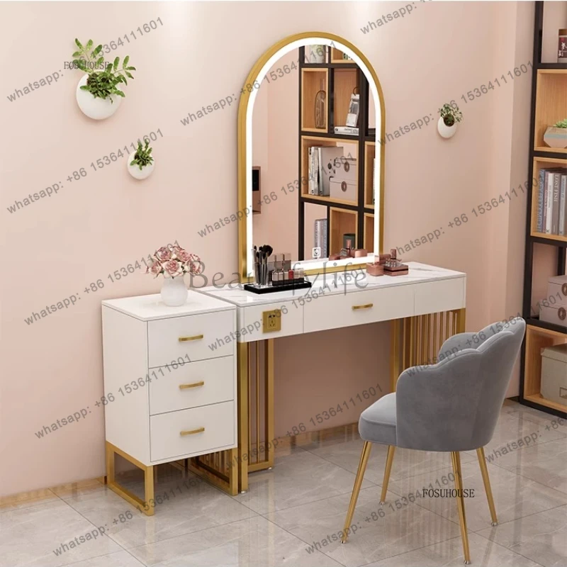 X4プロフェッショナルストアメイクアップバニティモダンスタジ - Beauty And Makeup Studio のレビューと価格