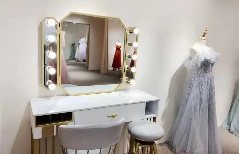 写真スタジオ ロックドレッサー メイクアップ ウェディング写 - Beauty And Makeup Studio のレビューと価格