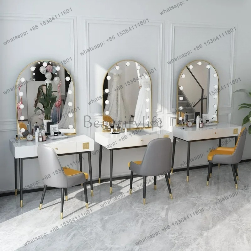 シンプルなランプ付き鏡台、ウェディング写真撮影用プロ仕様メイ - Beauty And Makeup Studio のレビューと価格