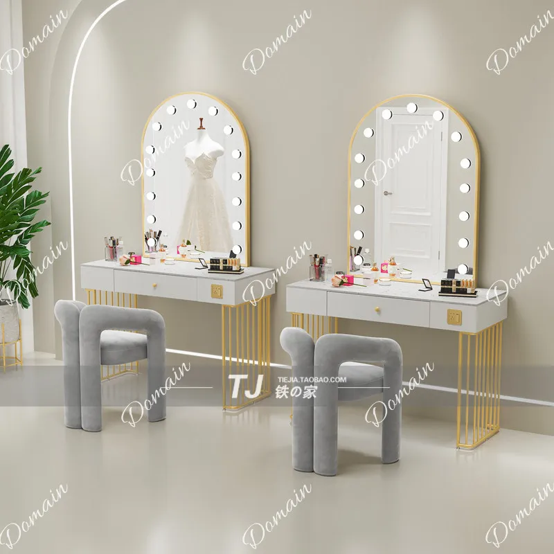 N5プレミアムスタジオプロ仕様バニティテーブル（ランプ付き） - Beauty And Makeup Studio のレビューと価格