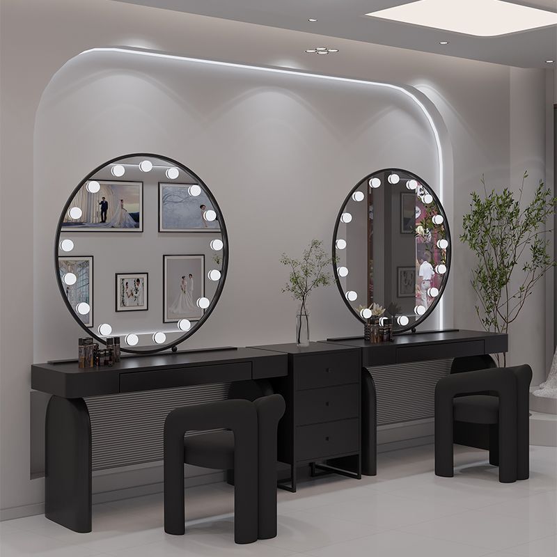 ランプ付きドレッサー　メイクアップアーティスト　メイクアップ - Beauty And Makeup Studio のレビューと価格