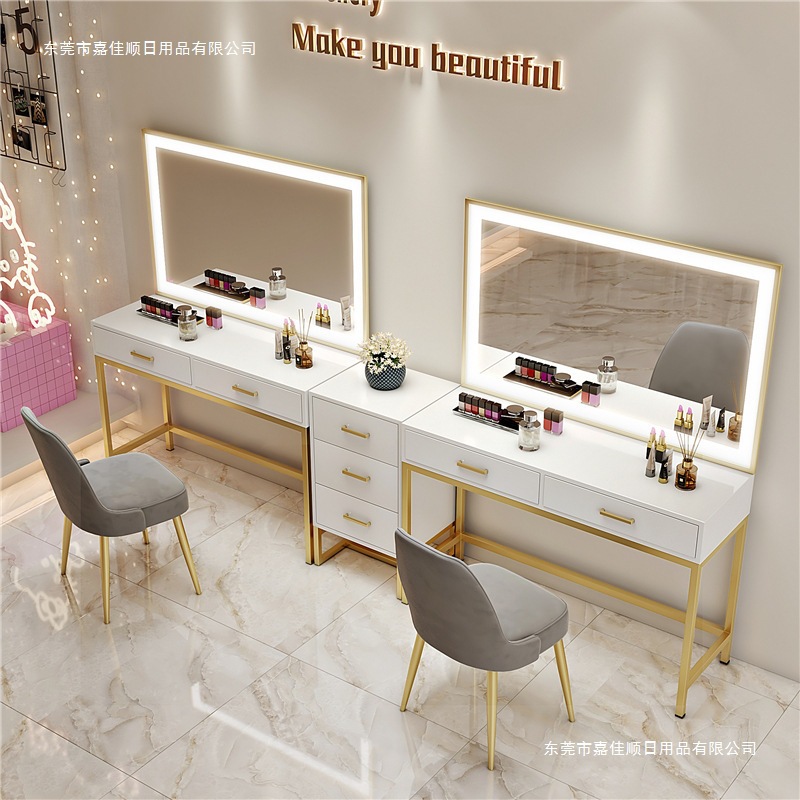 ネイルアートメイクアップアーティストスタジオプロフェッショナ - Beauty And Makeup Studio のレビューと価格