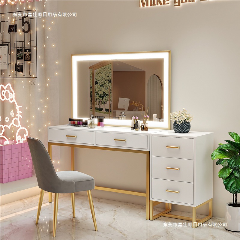 ネイルアートメイクアップアーティストスタジオプロフェッショナ - Beauty And Makeup Studio のレビューと価格